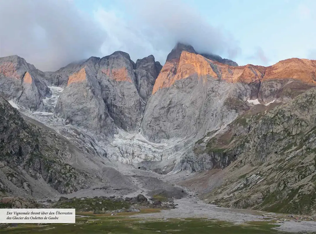 Sample Content (Image) Pyrenäenwanderer