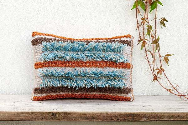 Große Textilien auf kleinem Rahmen weben: Anleitung für ein Einkaufsnetz